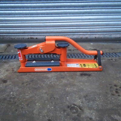 Minipave block splitter